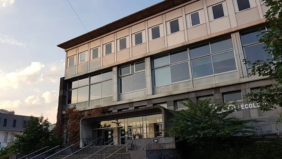 École de droit, bâtiment Mitterrand , Clermont / Photo Wikipédia