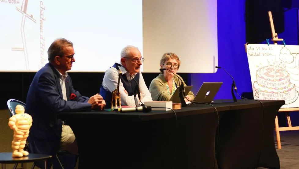 B. Vassy, commissaire-priseur, PG. Gonzalez, journaliste et A. Parizot, chercheur / Photo DR