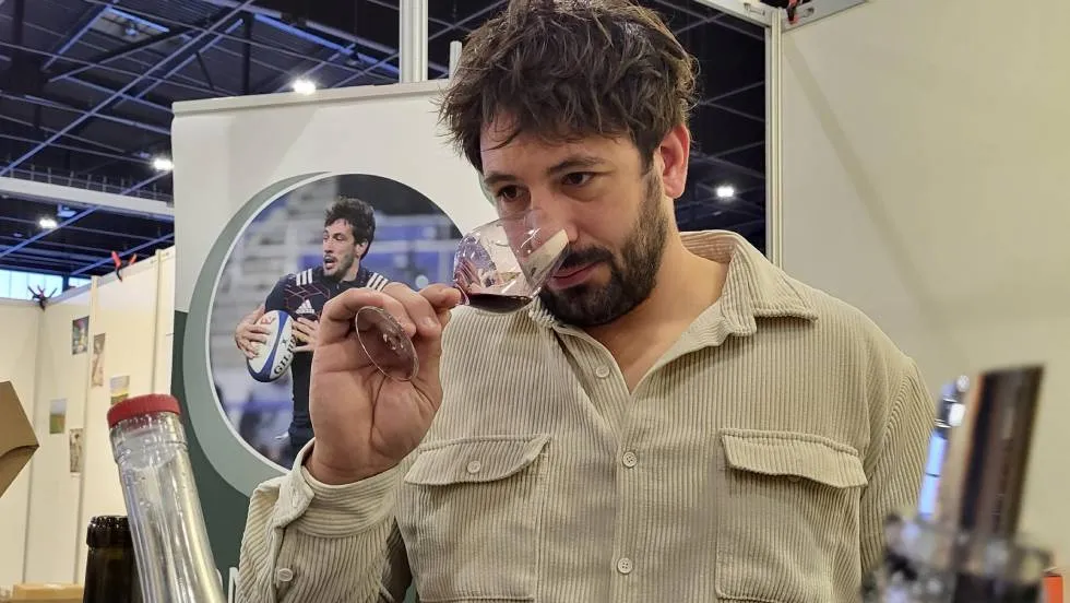 Rémi Lamerat, le nez dans le vin Photo Y. Meunier