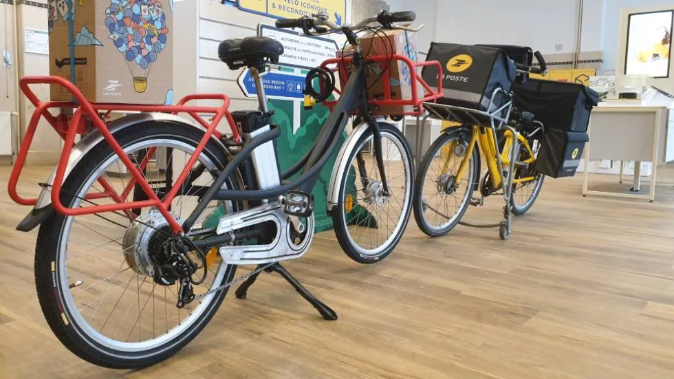 Vélo La Poste reconditionné / Photo 7 Jours à Clermont