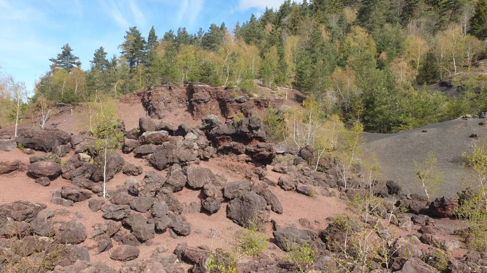La Carrière au pied du Puyde la Vache / Photo 7 jours à Clermont