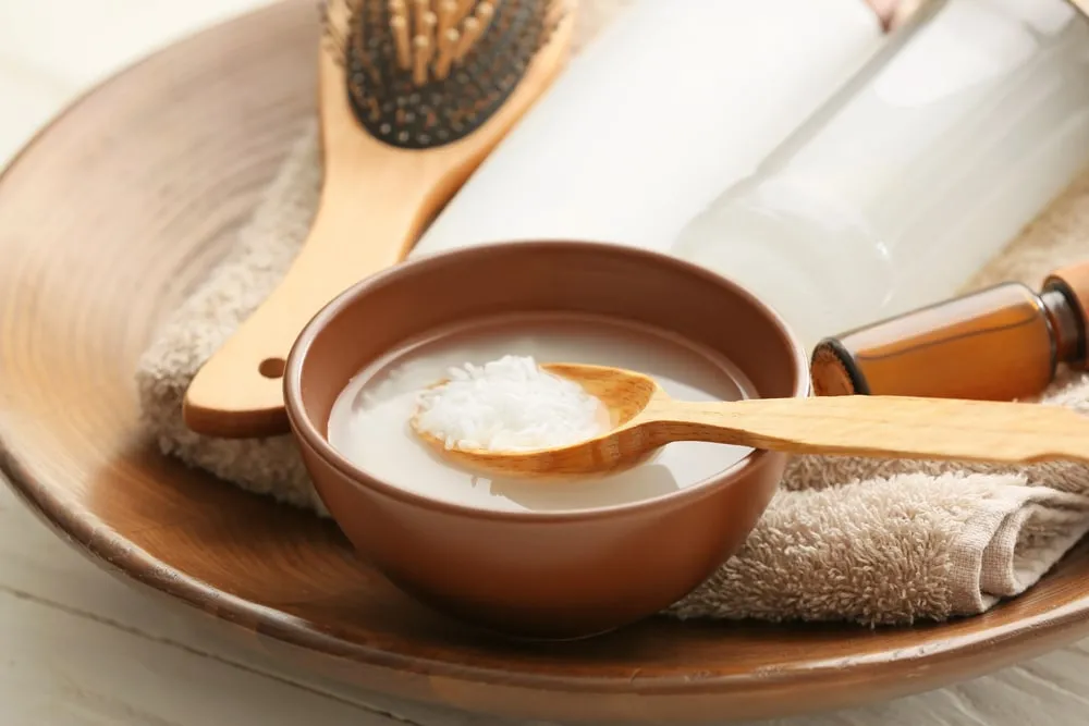 Quels sont les bienfaits de l'eau de riz pour les cheveux