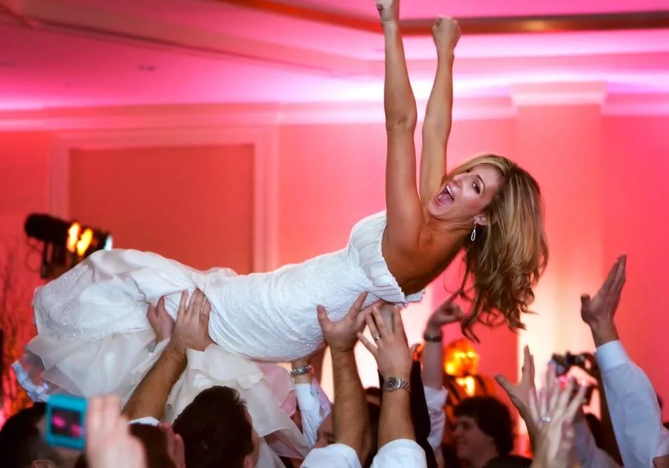 bride in the air-thumb450 bride in the air-thumb450