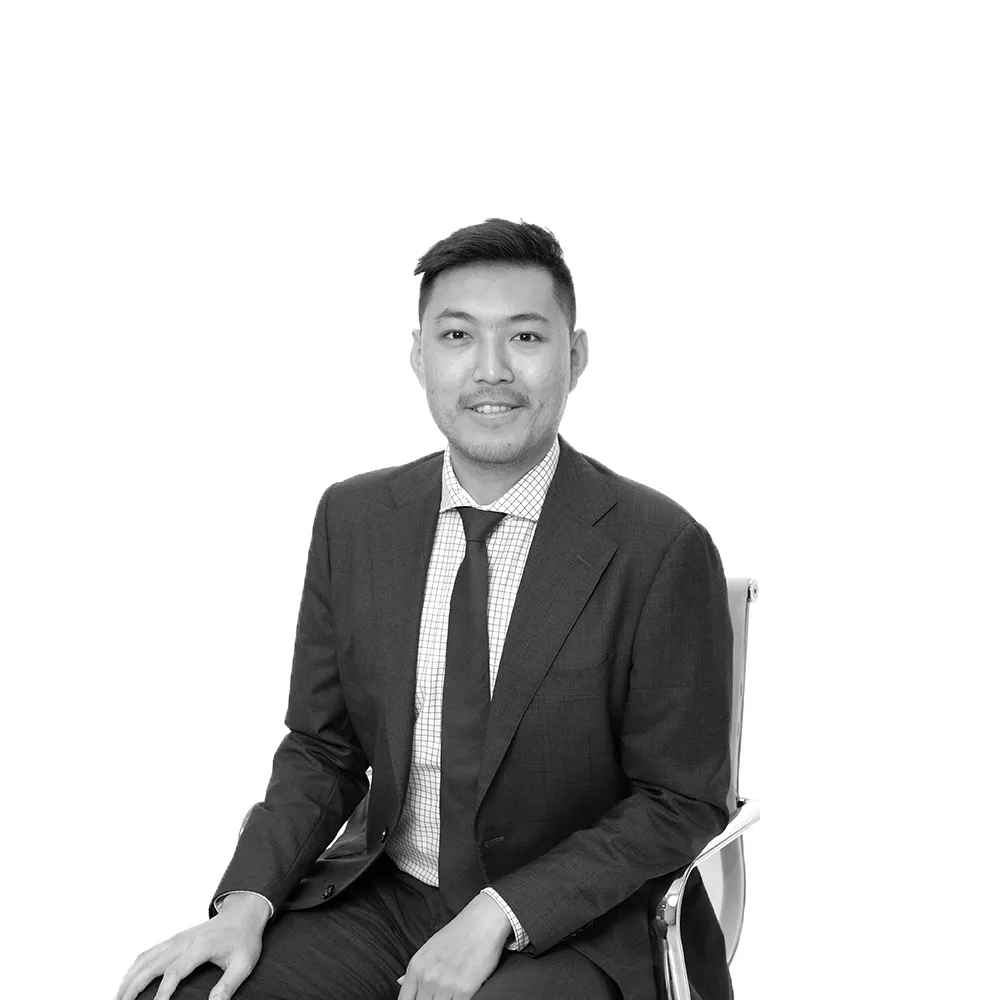 Travis Wu - Associate
