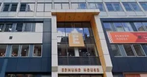 Home 22 Hair Tranasplant Birmingham B3 3AS