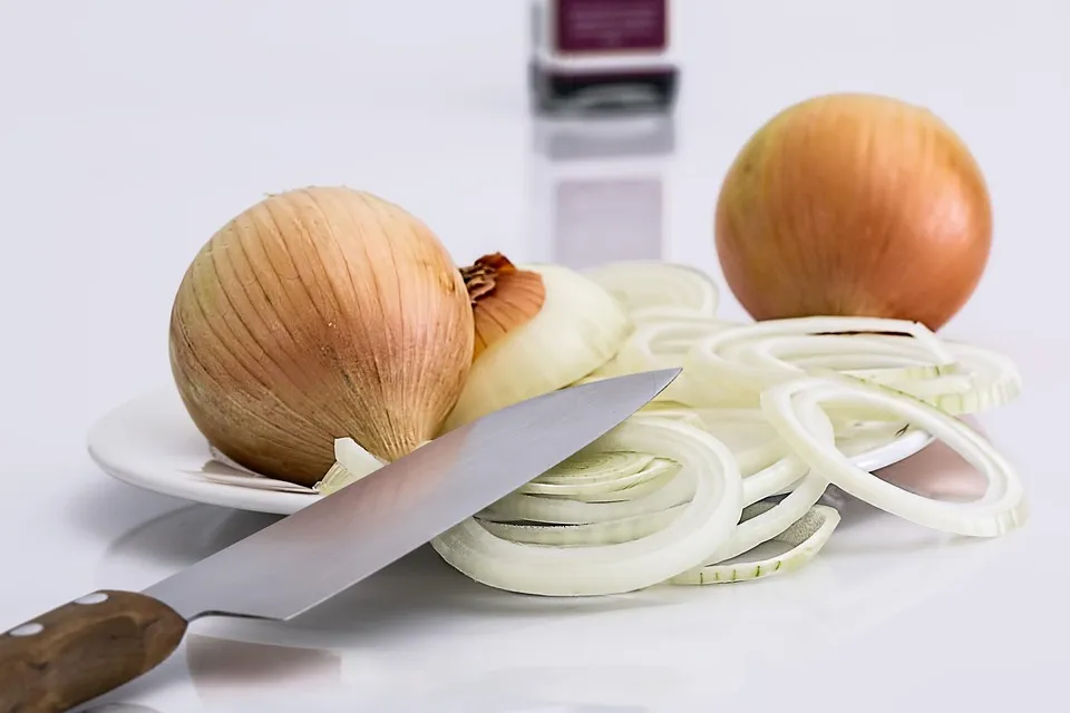 8 Natural Remedies for Hair Loss Free photos of Onion