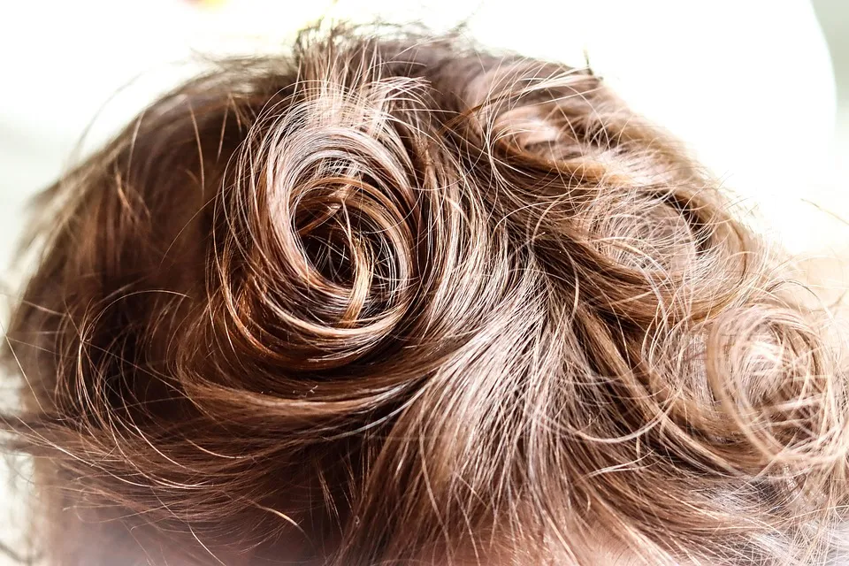 Azelaic Acid for Hair Loss baby hair 5693551 960 720
