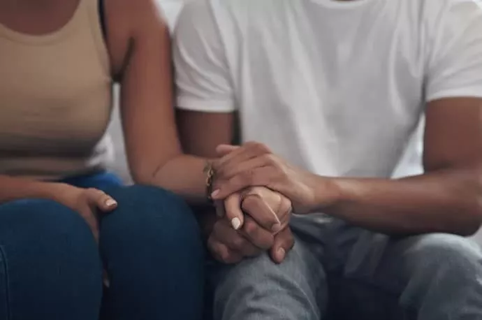 Ένας διάσημος θεραπευτής σχέσεων απαντά σε 20 ερωτήσεις σχετικά με το πώς να διορθώσετε το γάμο σας 3 zeygari symvoyles