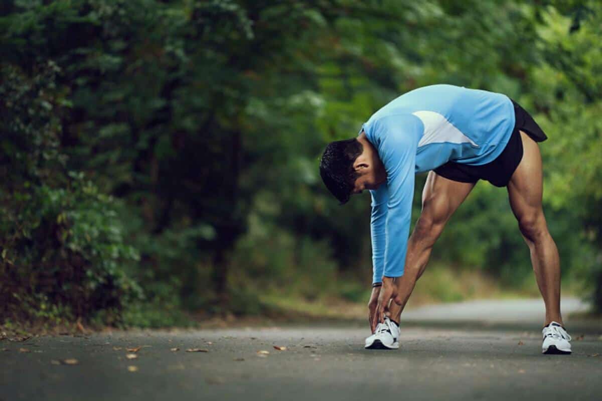 3 διατάσεις ισχιαλγίας που θα σας βοηθήσουν να καταπολεμήσετε τον πόνο στη μέση 9 diataseis