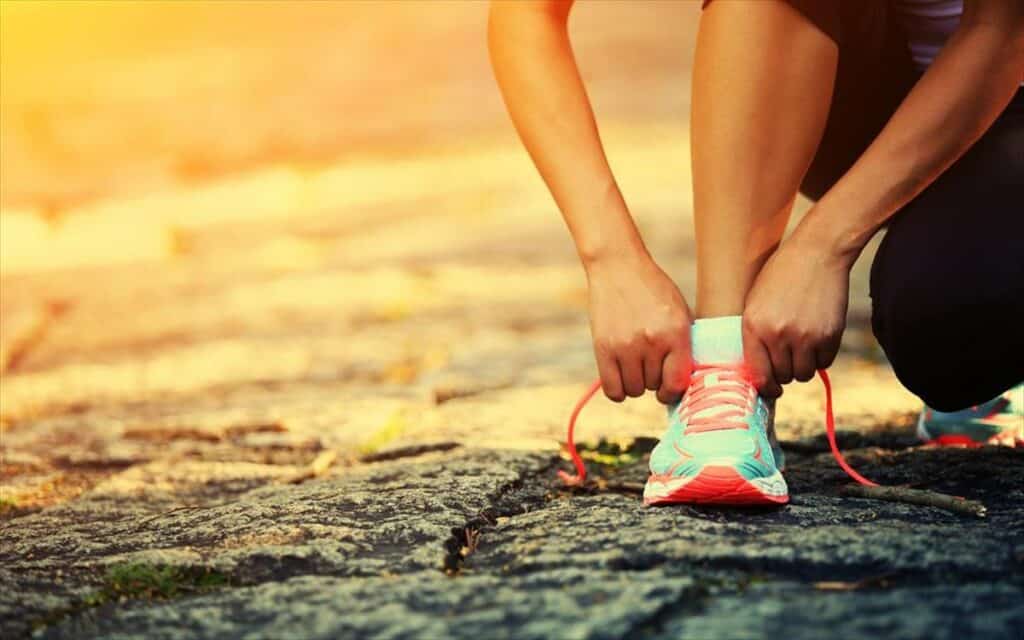 Η καλύτερη πρωινή γυμναστική για να ξεκινήσετε την ημέρα σας με ενέργεια 1 i kaliteri proini gymanstiki