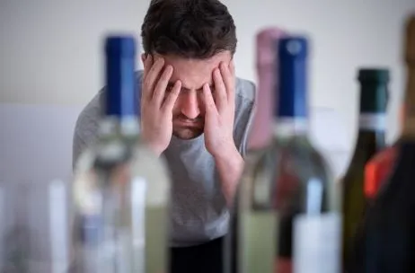 7 τρόποι να απαλλαγείτε από το hangover 4 hangover