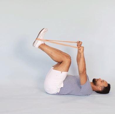 Ασκήσεις με λάστιχα για κοιλιακούς 11 10 banded double leg stretch