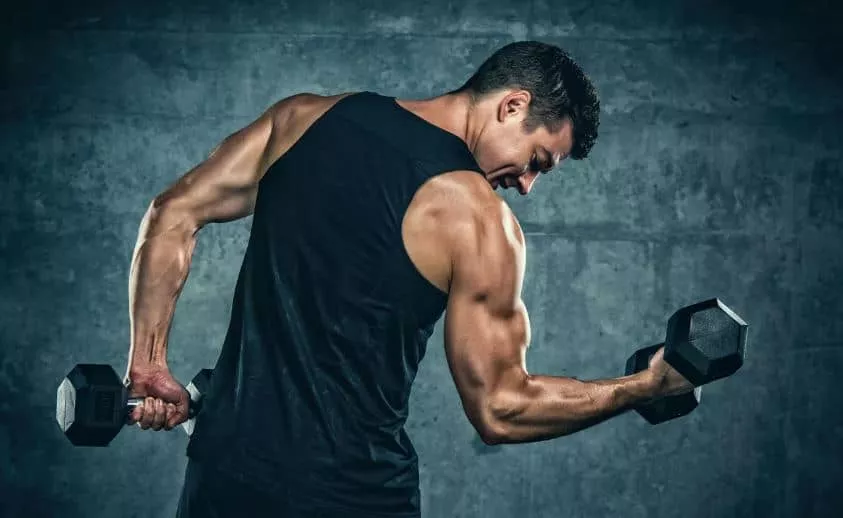 Οι 10 καλύτερες ασκήσεις δικέφαλων για όγκο 3 biceps