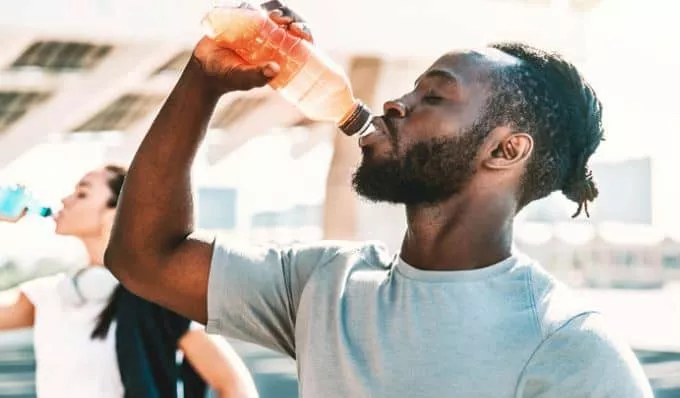 Πότε πρέπει να παίρνουμε ηλεκτρολύτες 7 electrolytes