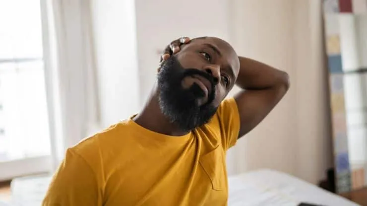 5+1 ασκήσεις αυχένα για να ανακουφιστείτε από τον πονοκέφαλο 5 headache