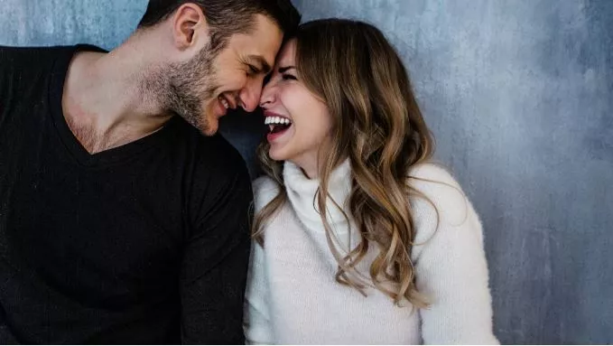 Ποια είναι τα συναισθήματα που νιώθει ένας ερωτεύμενος 4 in love