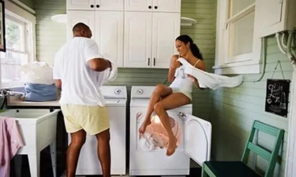 Συνήθειες που μπορεί να βλάψουν τη σεξουαλική σας ζωή 5 4foreplay