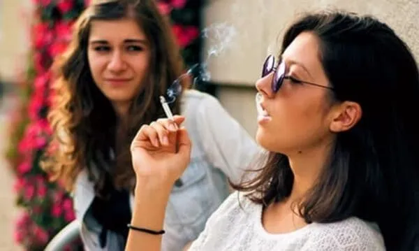 Συνήθειες που μπορεί να βλάψουν τη σεξουαλική σας ζωή 13 smoking