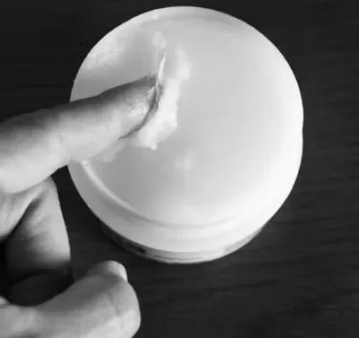 Λιπαντικά στο σεξ: Οι ασφαλείς εναλλακτικές και τα λάθη που πρέπει να αποφύγεις 3 lubes1