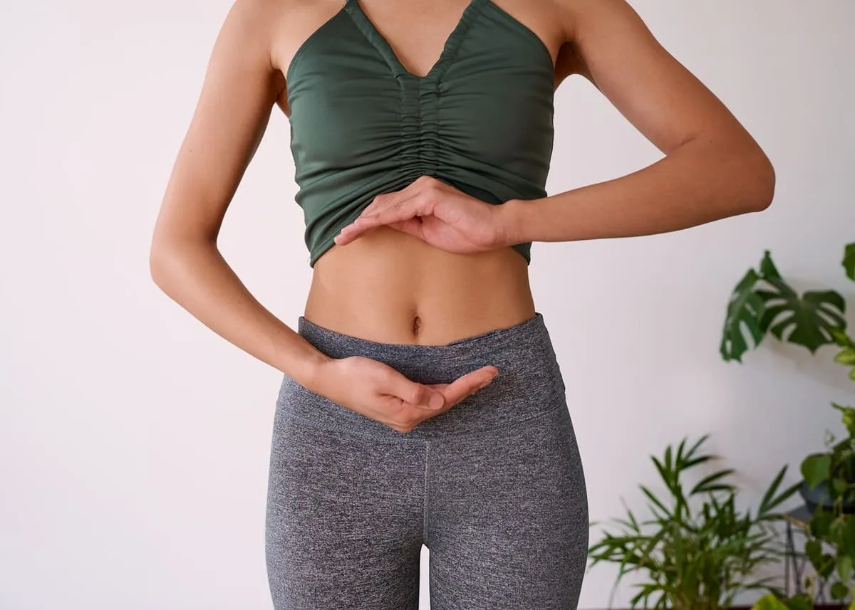 Abdos debout 7 exercices pour dessiner ses abdominaux en restant debout