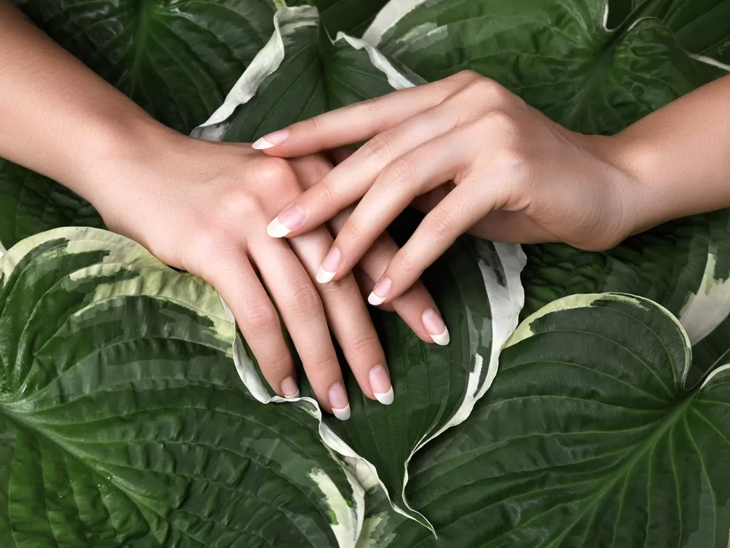 Comment avoir des ongles durs et longs ? - Oh Gaby