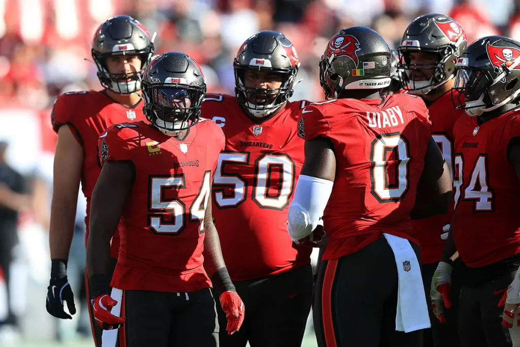 Sr'S Fab 5: Bucs' Defensive Front Has Not Been Good Enough This Year 5 Bucs Ilb Lavonte David, Dt Vita Vea, Olb Yaya Diaby