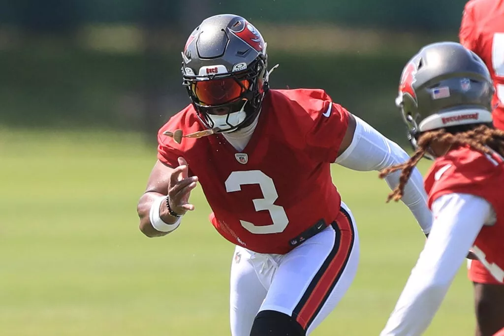 When Will Rachaad White, Other Injured Bucs Return? 5 Bucs Ilb Anthony Walker Jr.