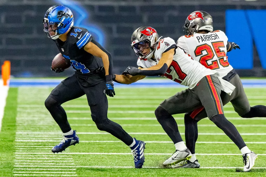 Pr Roundtable: Bucs' Biggest Issue On Defense 5 Lions Wr Amon-Ra St. Brown And Bucs Cb Zyon Mccollum