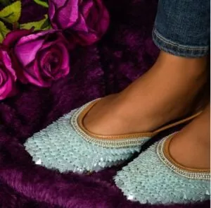 Morning Skies Embroiderd Jutti