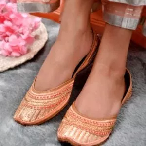 Peach Embroidered Jaipuri Mojari