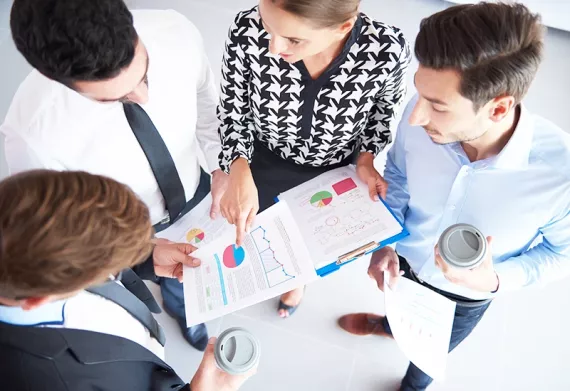 close-up-people-working-office