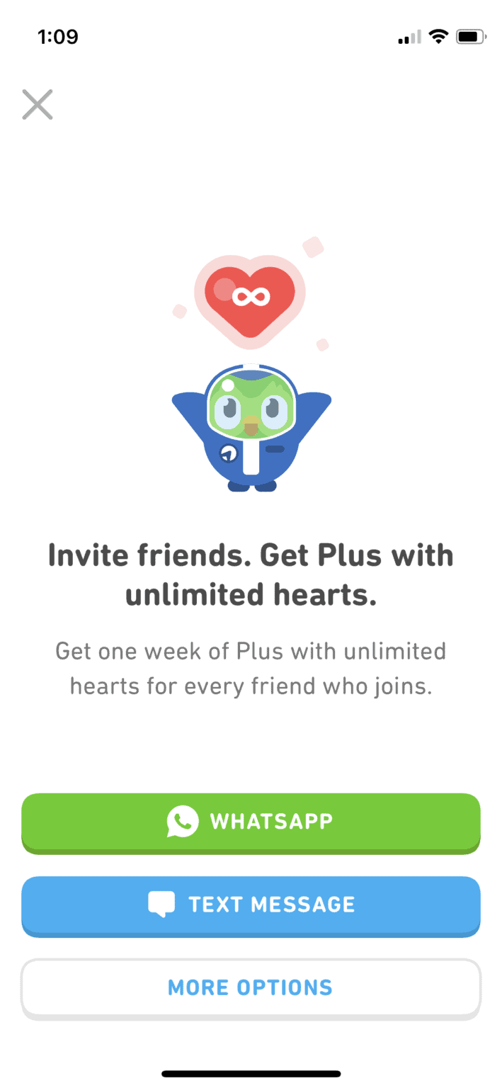 8 Social Media Lead Generation Ideas to Try in Your Next 2023 Campaign 3 A Duolingo ad promotes a referral campaign.
