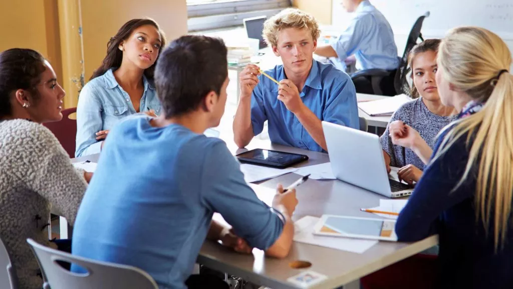 how fast growing companies build high performing teams