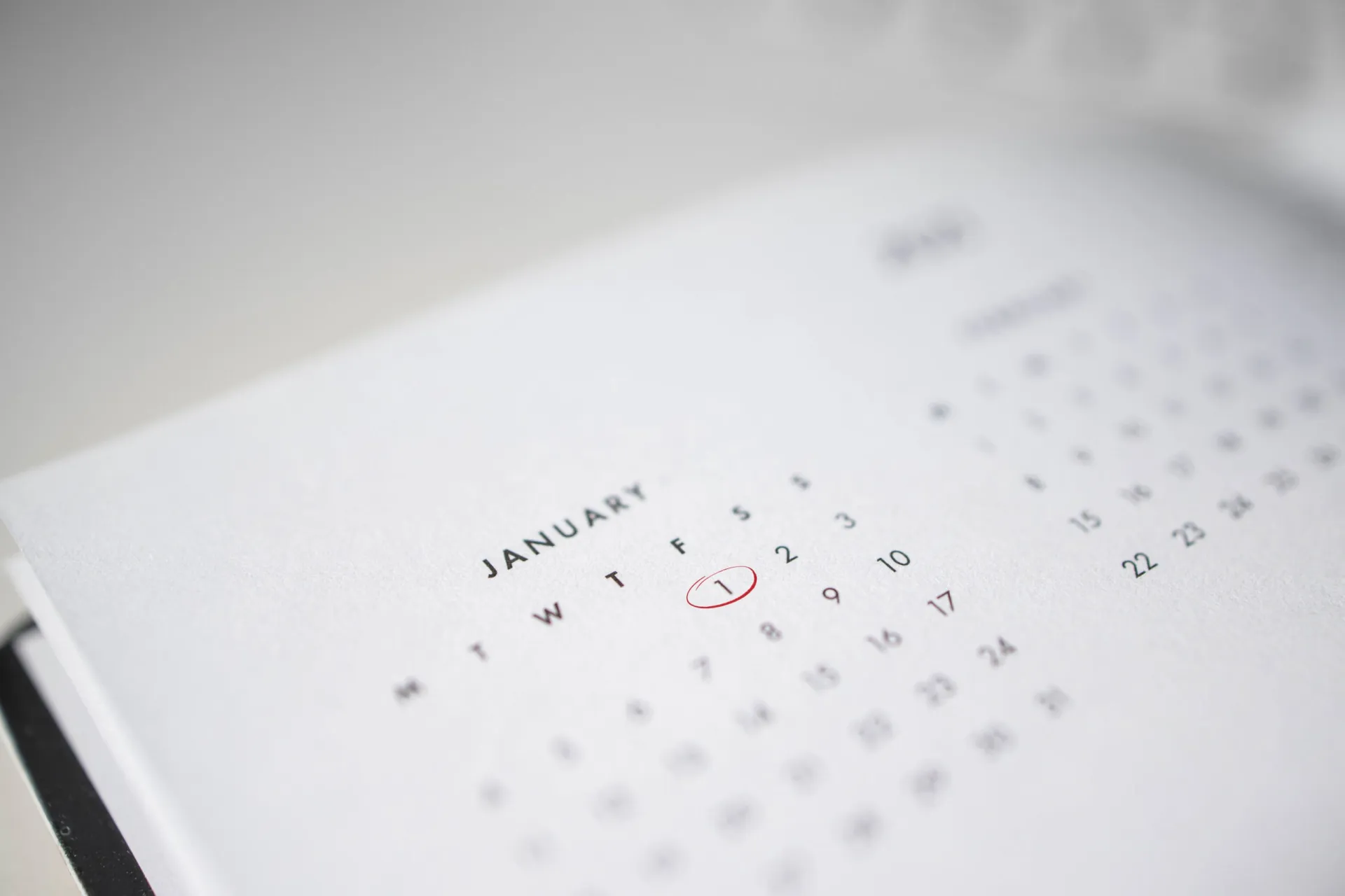 New Year’s Resolution Calendar Calendar page highlighting January 2nd, symbolizing New Year’s resolutions.