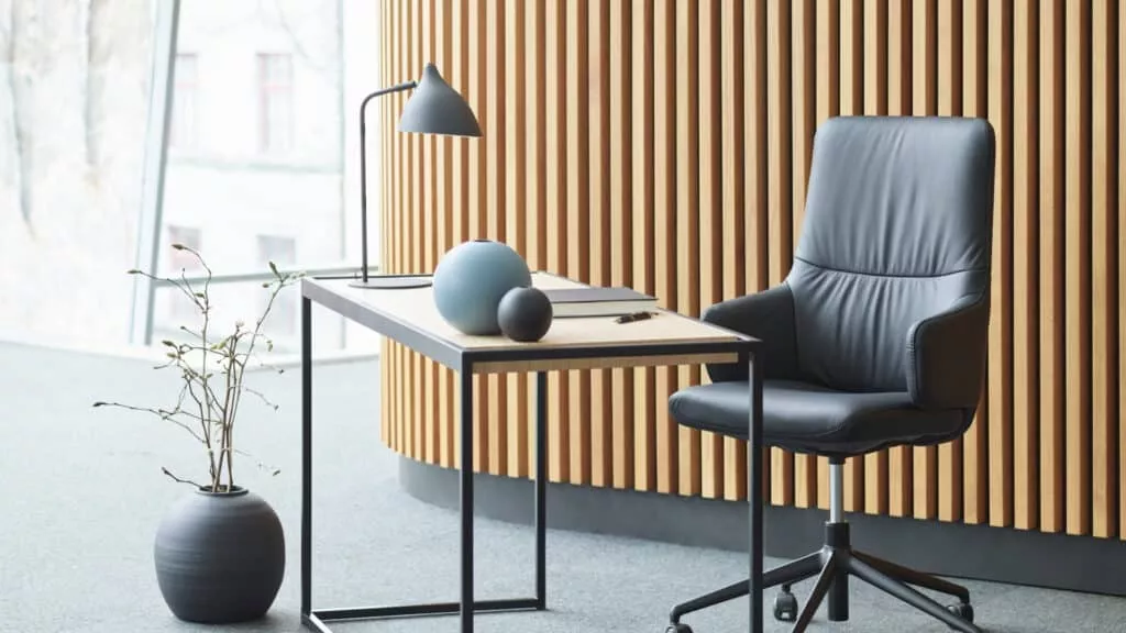 Stresslessยฎ office furniture collection